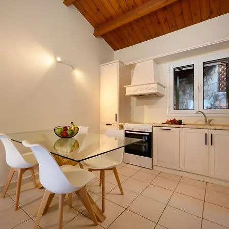 Maisonette 87 *